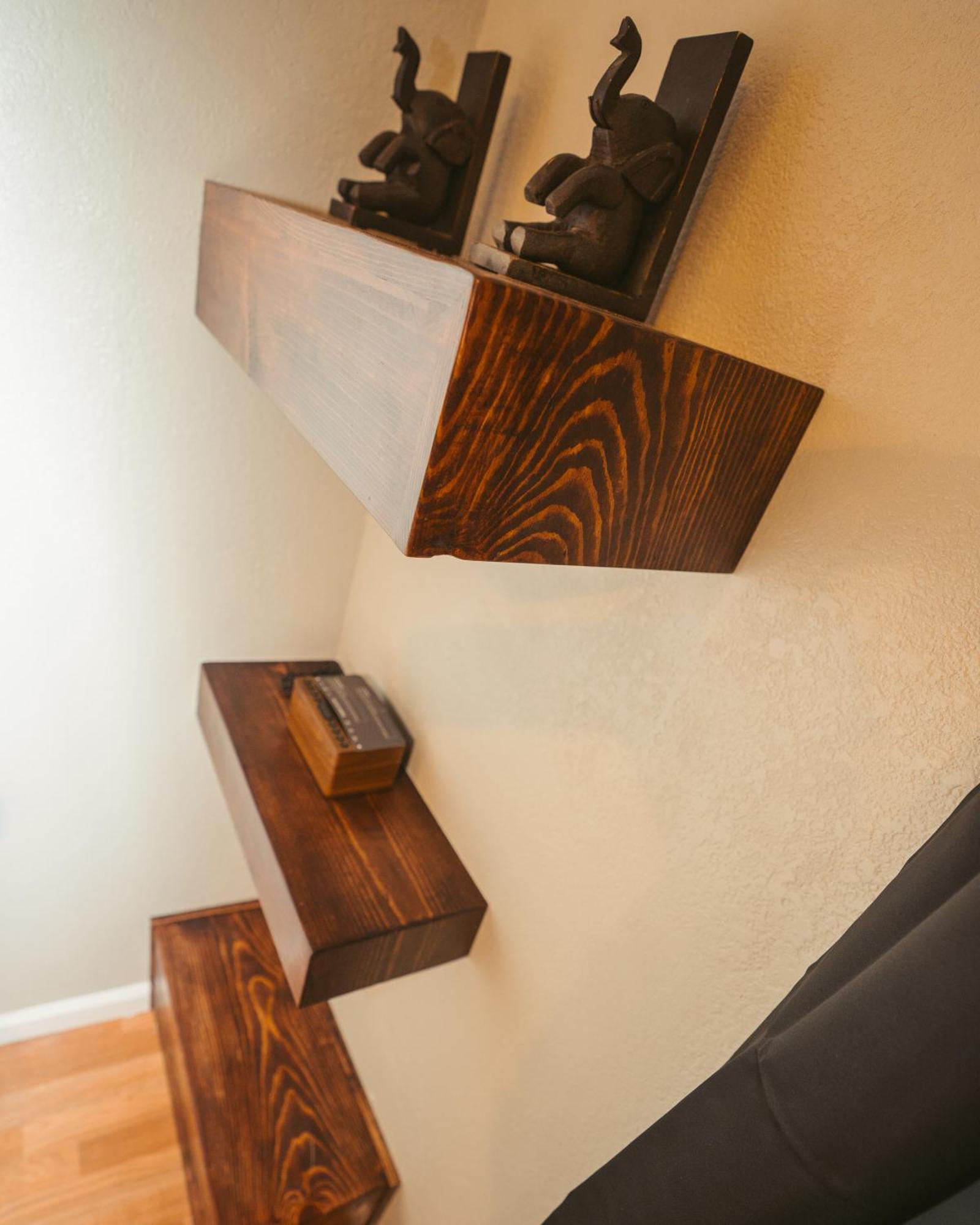 Windsor Retreat Private Basement Suite DEN Esterno foto